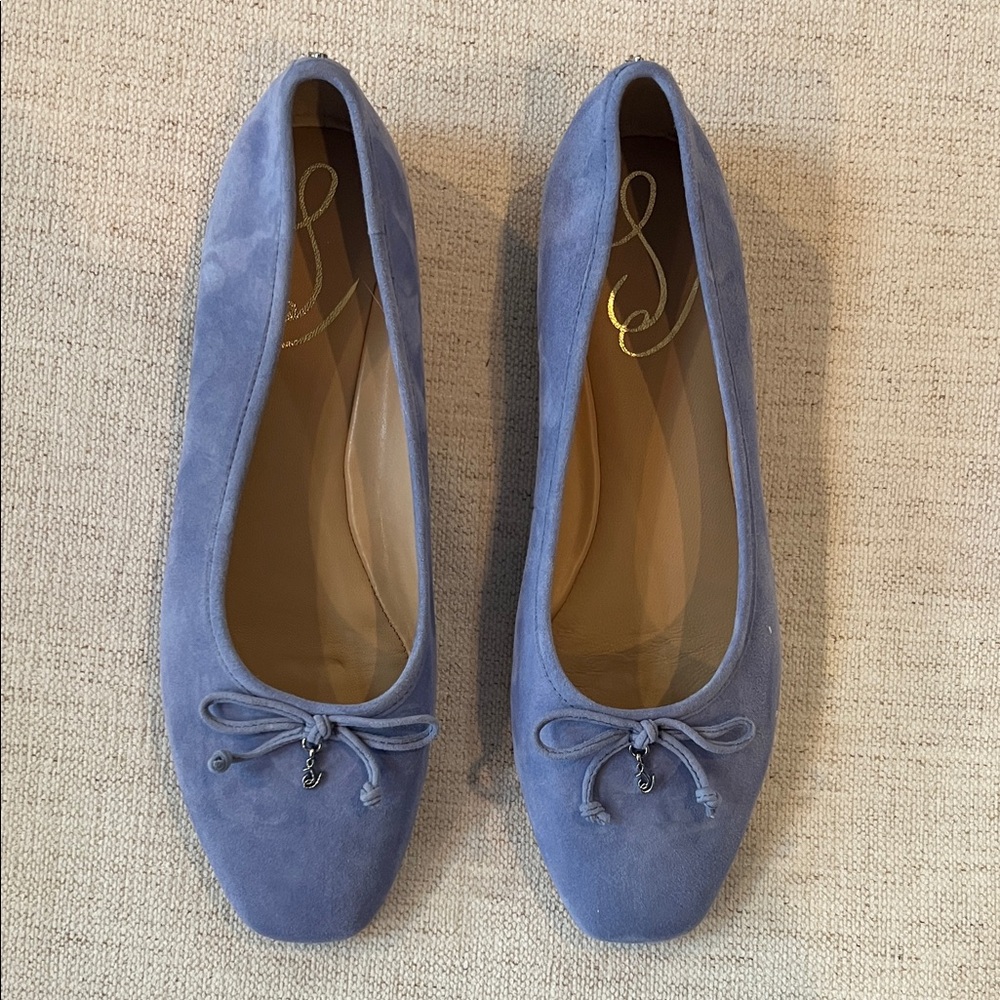 Elegant Blue Suede Women's Flats - Picture 5 of 8